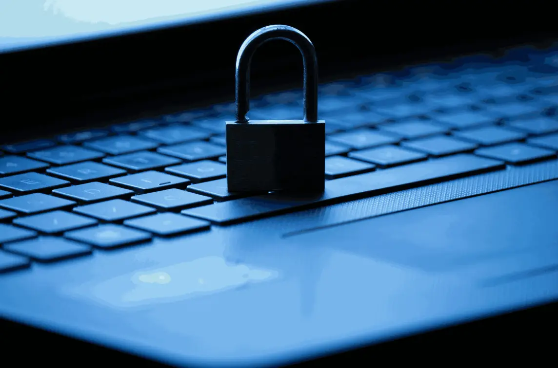 Privacidad y Confidencialidad